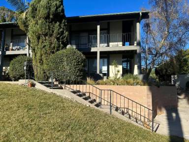 Main picture of La Canada Village