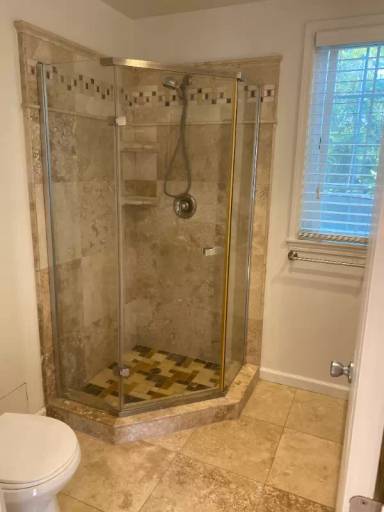 Main picture of 2028 Hutton St