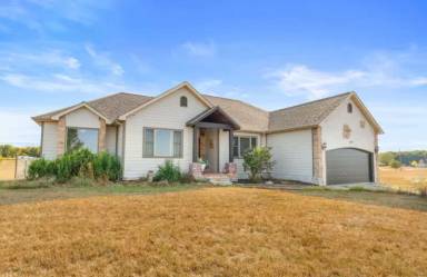 Main picture of 710 Hilltop Vista Rd