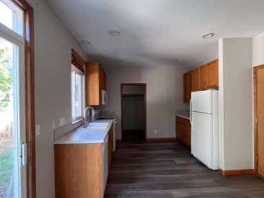 Main picture of 17209 SE 21st St