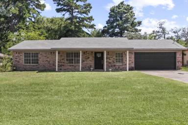 Main picture of 107 Brenda Dr