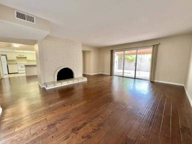 Main picture of 5433 N 79th Pl