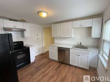 Main picture of 133 Mount Vernon St