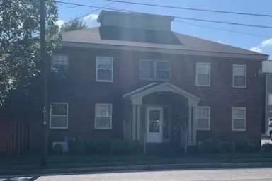 Main picture of 21 Vine St NE
