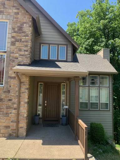 Main picture of 13907 SE Fircrest St