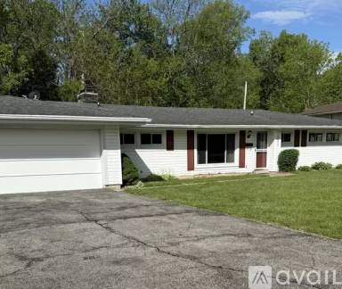 Main picture of 317 West Dr