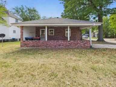 Main picture of 205 N Charles St