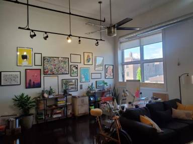 Main picture of 444 W Willis St