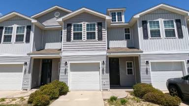 Main picture of 112 Iron Horse Dr E