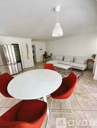 Main picture of 5725 Green Blvd