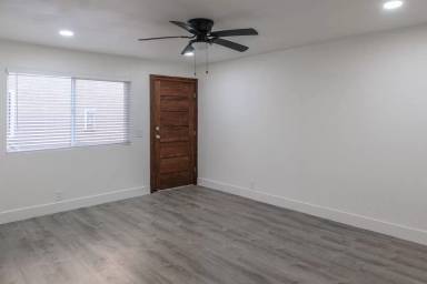 Main picture of 333 Brooks St
