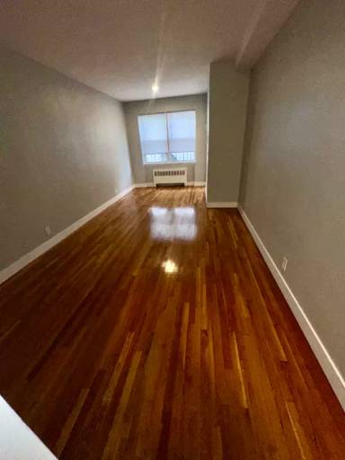 Main picture of 85 Easton Ave