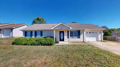 Main picture of 304 Country Gardens Dr
