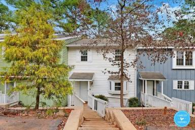 Main picture of 5738 Three Oaks Dr