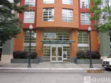 Main picture of 585 9th St Apartments