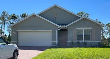 Main picture of 20580 Charles St