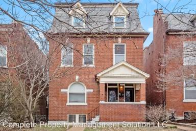 Main picture of 2026 Russell Blvd