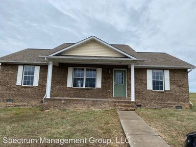 Main picture of 917 Red Oak Ln