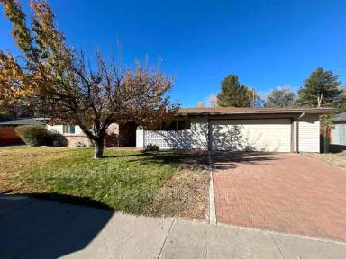 Main picture of 4165 Warren Way