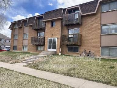 Main picture of 267 N 8th St