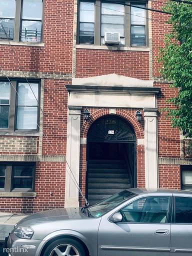 Main picture of 226 66th St