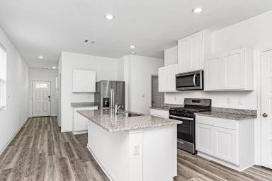 Main picture of 910 Drago Dr