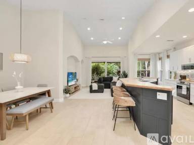 Main picture of 1405 Athol Way