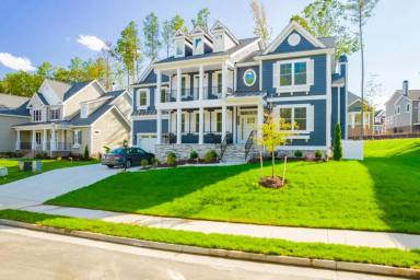 Main picture of 18031 Bay Point Way