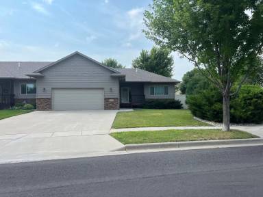Main picture of 3211 W Bitterroot St