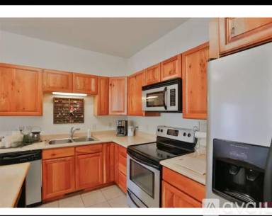 Main picture of 813 S 10th St
