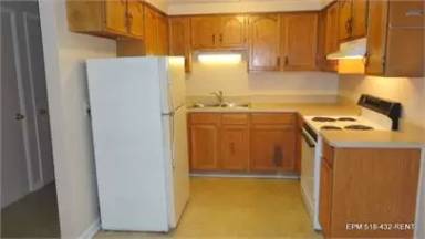 Main picture of 35 Parkwood St