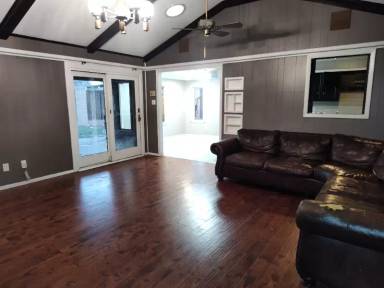 Main picture of 4002 Flint Ave