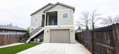 Main picture of 1576 53rd St