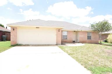 Main picture of 4405 Lonesome Dove Dr