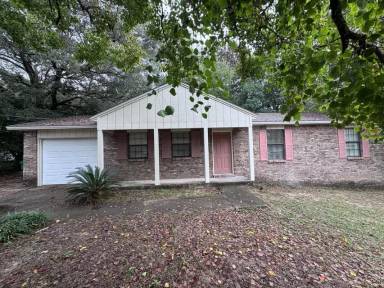 Main picture of 511 Maple Ave