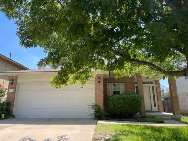Main picture of 3801 Castle Rock Cv
