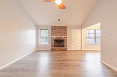 Main picture of 1708 Prestwick Dr