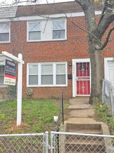 Main picture of 2504 Marbourne Ave
