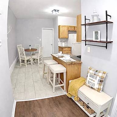 Main picture of 350 Princeton Ave
