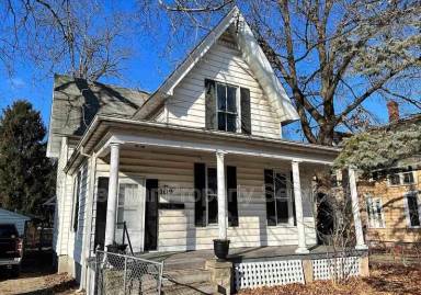 Main picture of 109 S Walnut St