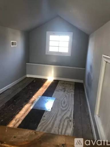 Main picture of 1154 N New Rd