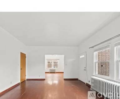 Main picture of 17 Linden Ave