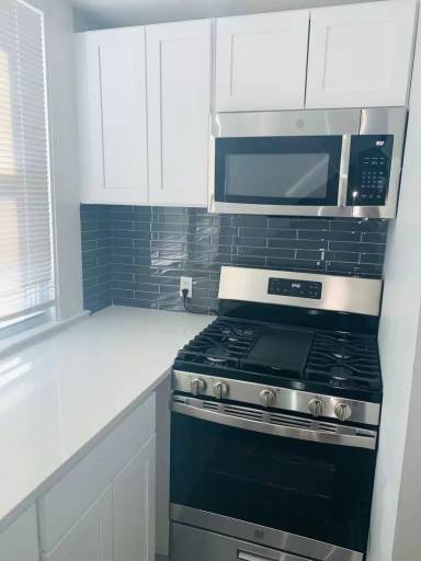 Main picture of 30 Rowe St