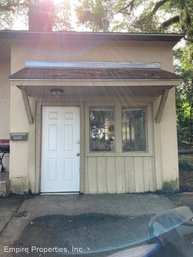 Main picture of 241 Lovelace Dr
