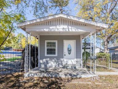 Main picture of 527 McKinley Ave