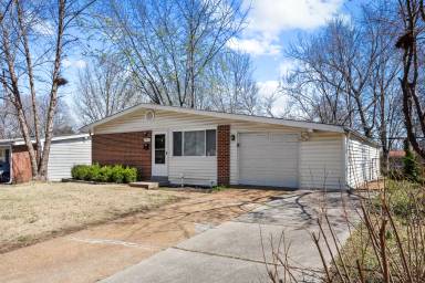 Main picture of 840 Paddock Dr