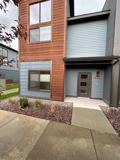 Main picture of 34 Hickory Loop