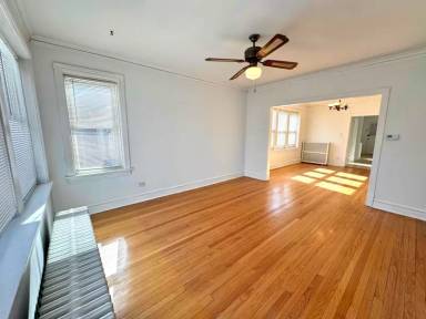 Main picture of 5628 N Mango Ave