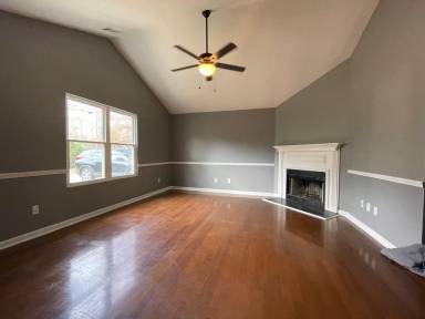 Main picture of 131 Pebble Creek Dr