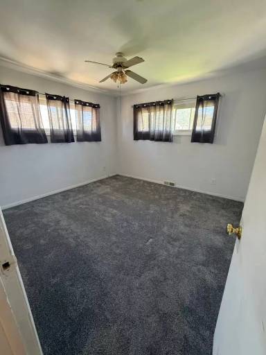 Main picture of 6840 Middlebrook Blvd